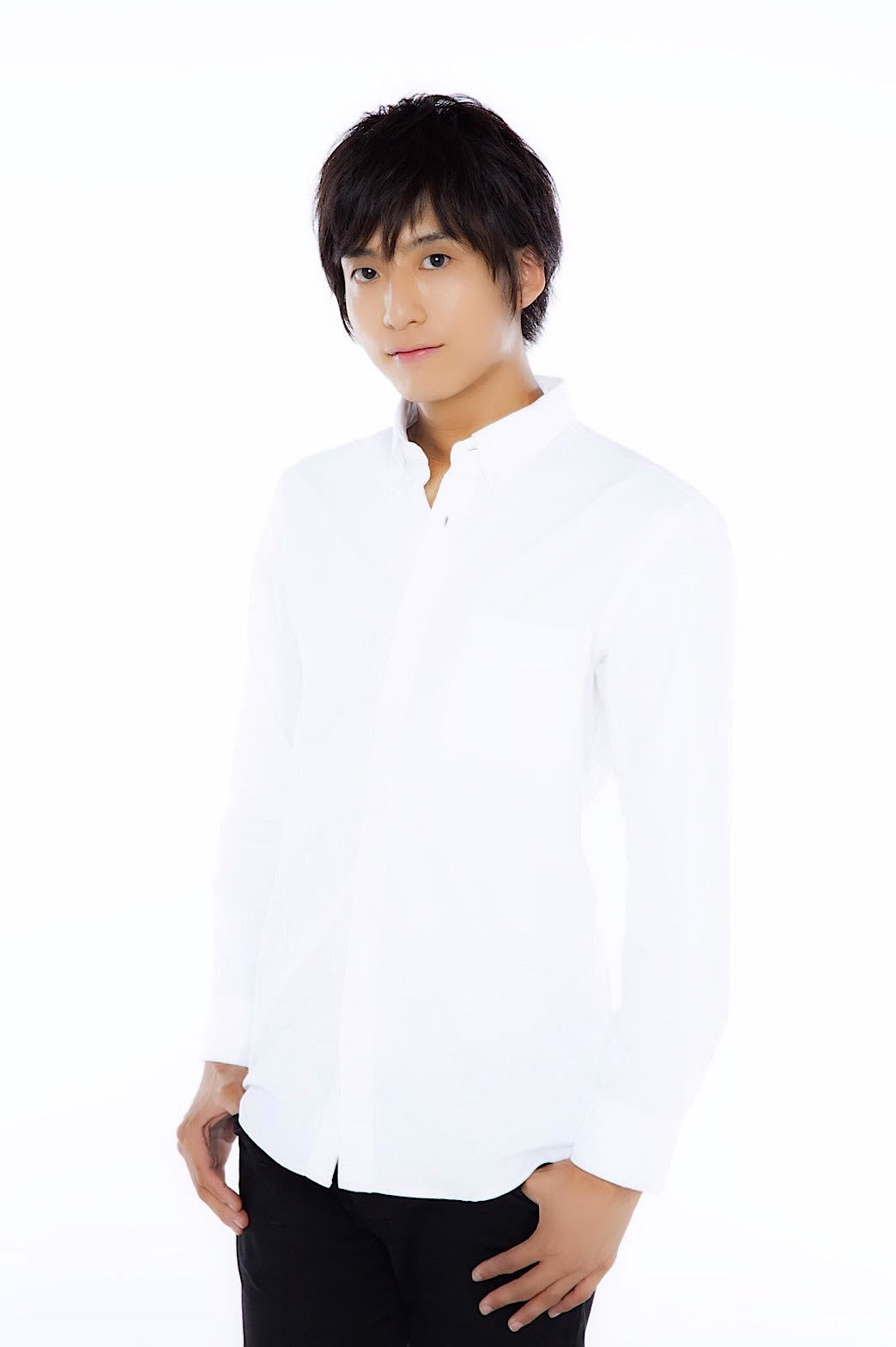 中尾拳也