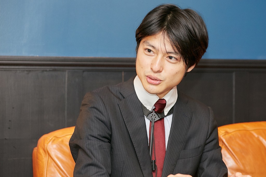長哲也
