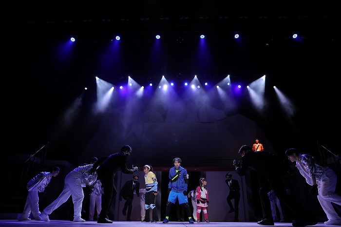 舞台『逃走中 THE STAGE』（撮影：本間健太郎）