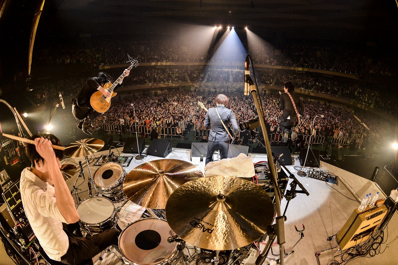 THE BAWDIES 2019.1.17 日本武道館 撮影＝橋本 塁(SOUND SHOOTER)