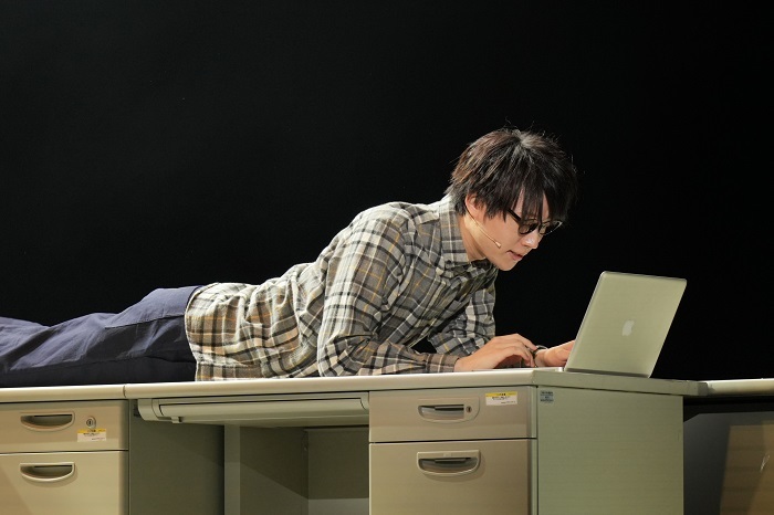 『DESK』山崎大輝