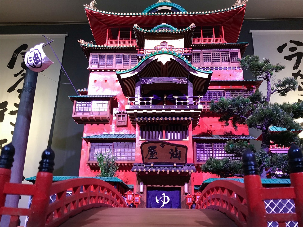 ＜過去開催「言葉の魔法展」の様子＞ (C)TS (C)Studio Ghibli