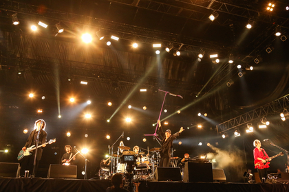 [Alexandros]『RUSH BALL 2025』クイックレポートーー「腐れ縁です」特大の『RUSH BALL』愛を爆発さた両思いのステージング