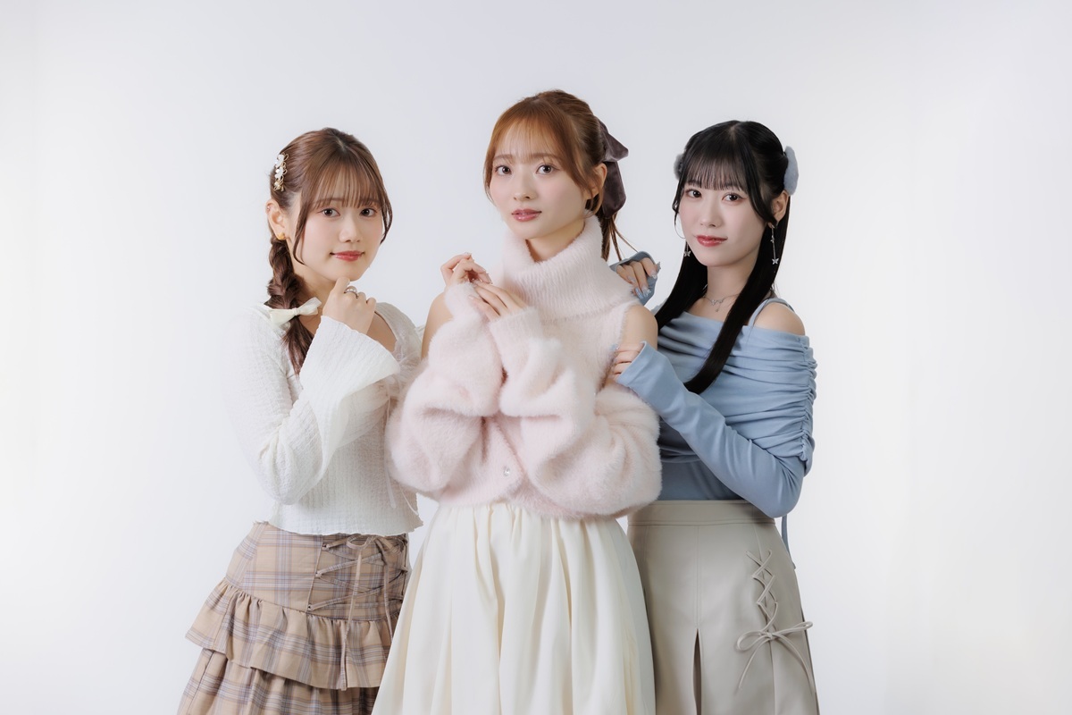 ClariS 左からアンナ、クララ、エリー 撮影：大塚正明