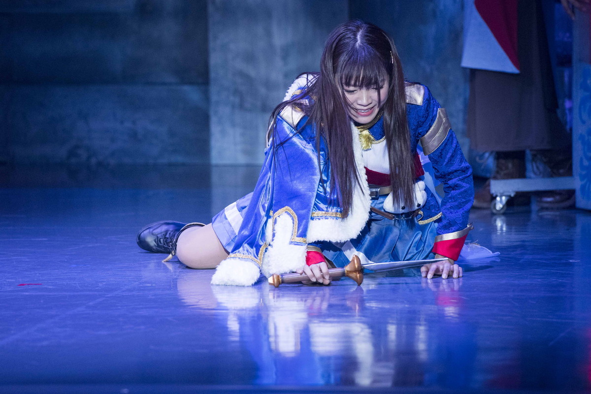 (c)Project Revue Starlight