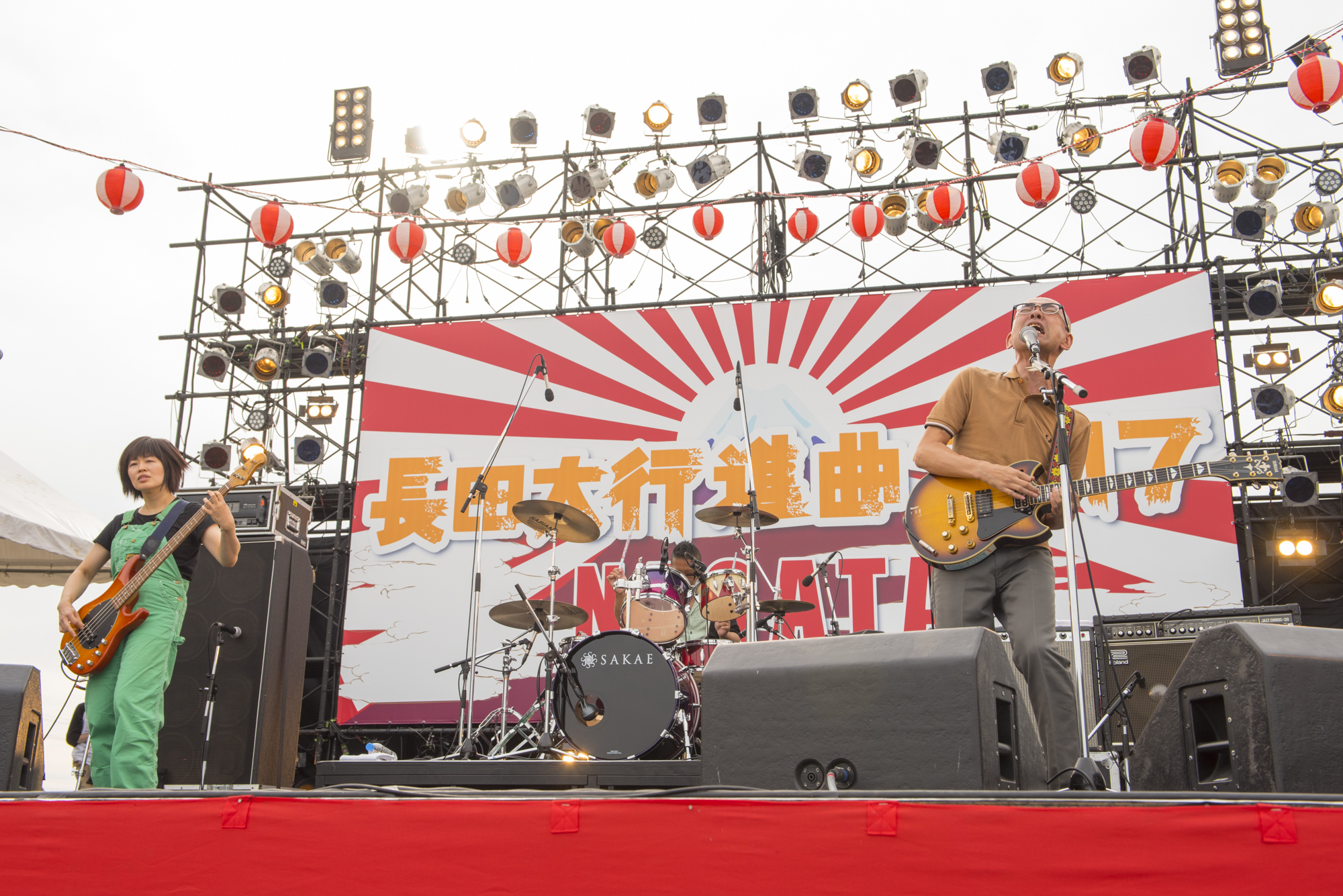 eastern youth Photo by平川啓子