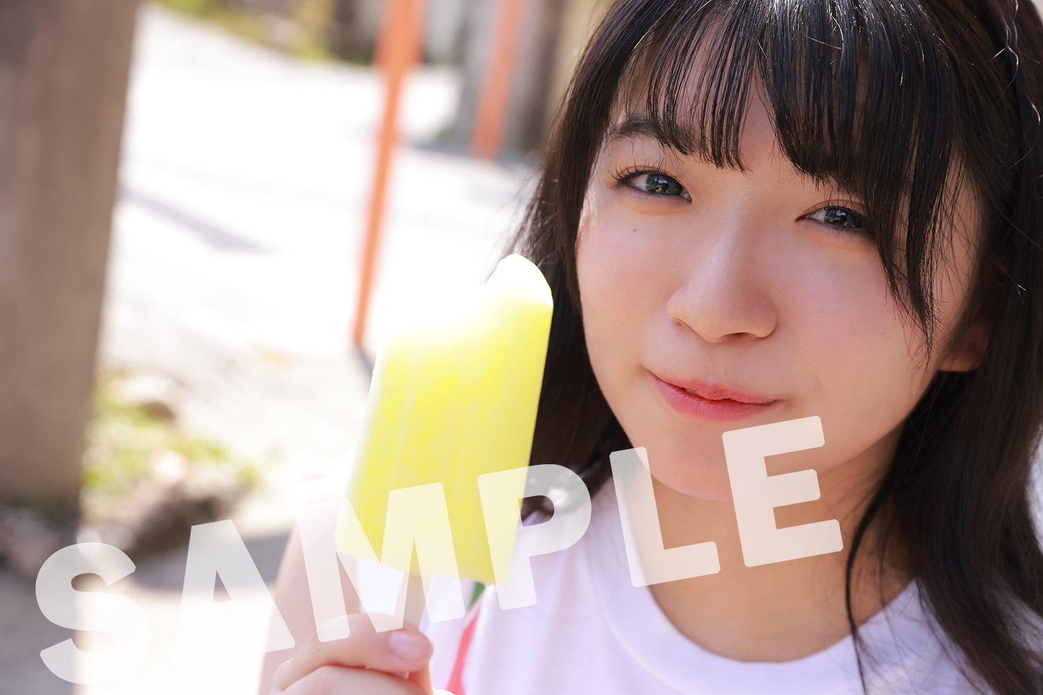 進藤あまね1st写真集_ゲーマーズ秋葉原店・池袋店・通販限定ブロマイド（共通）