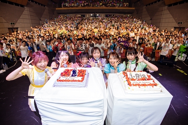 i☆Ris 撮影＝上山陽介