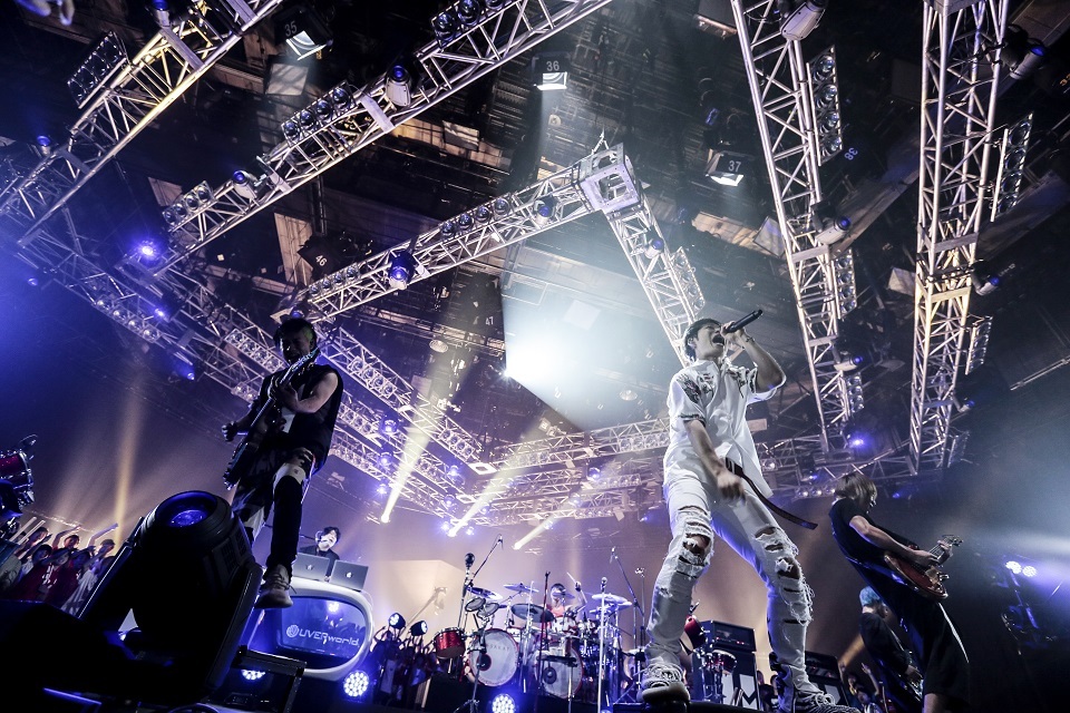 UVERworld