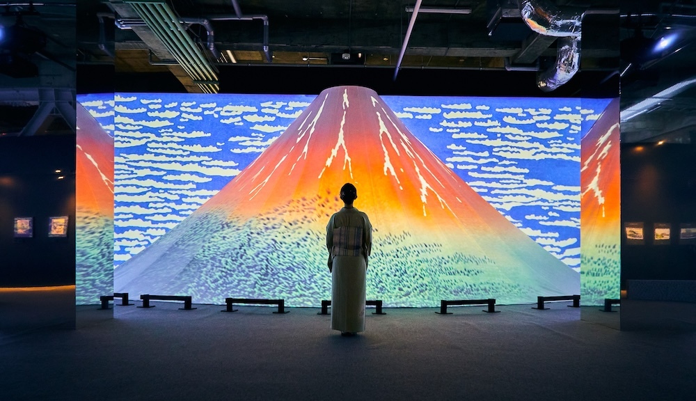 新登場した「雅」の展示エリアの巨大富士山