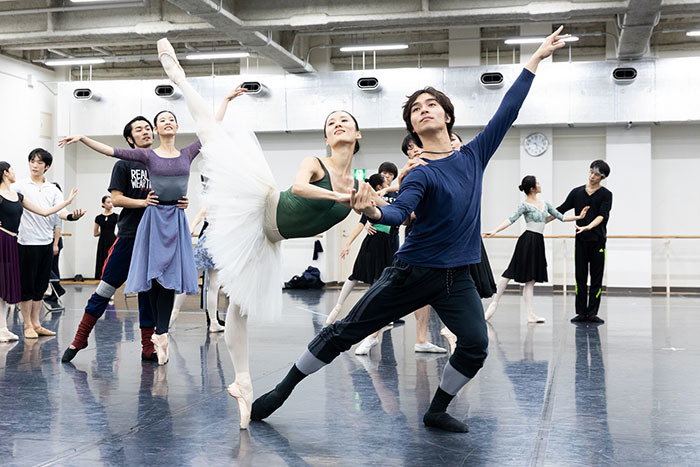 リハーサルでの川島麻実子と柄本弾 photo：Shoko Matsuhashi