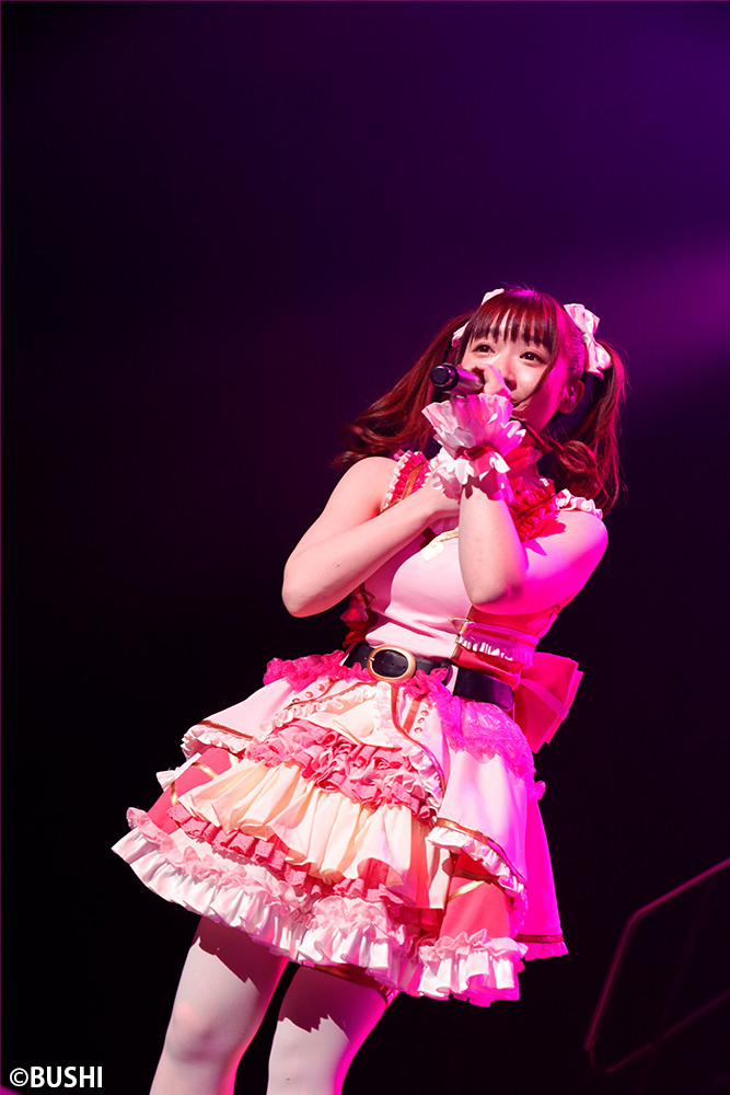 Happy Around! （c）bushiroad All Rights Reserved.　Photo：福岡 諒祠