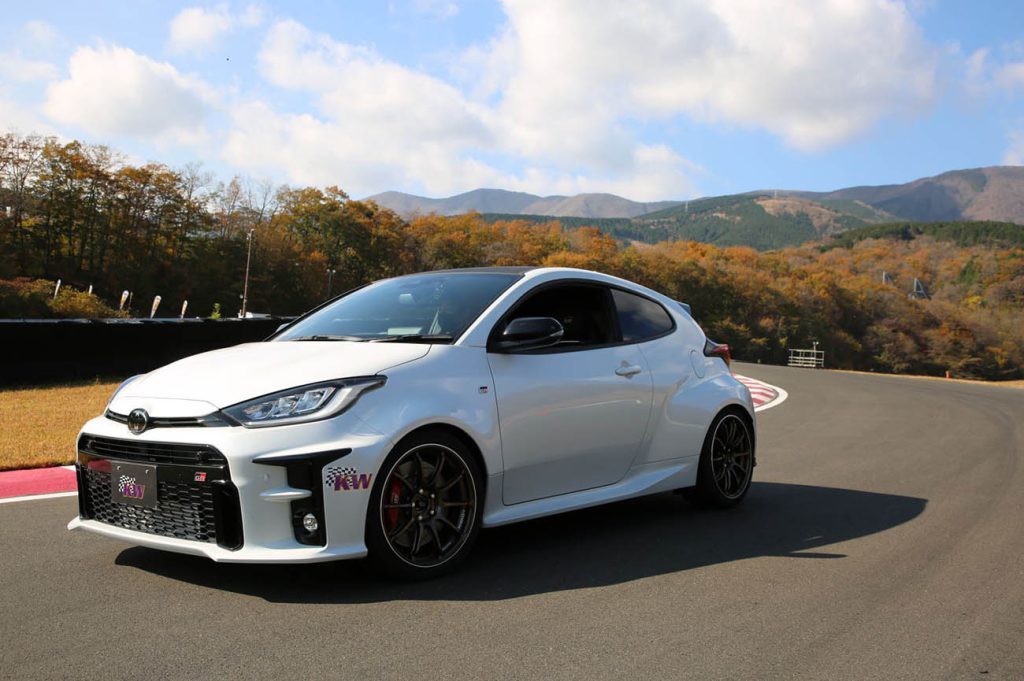 KWサスペンション装着のデモカー