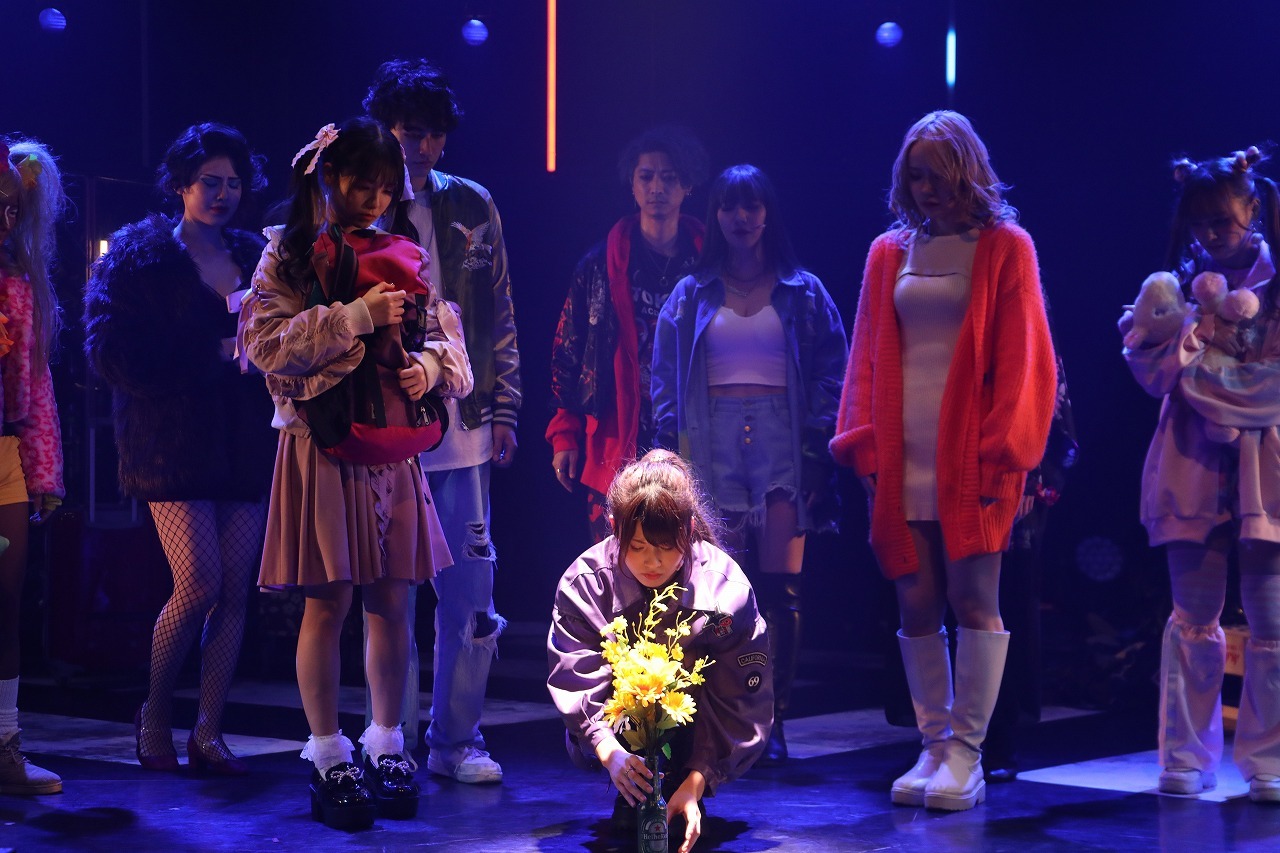 OFFICE SHIKA MUSICAL『私は怪獣－ネオンキッズ Live beat－』舞台写真 　撮影：和田咲子