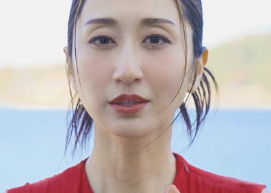 Ms.OOJA、アルバム『40』の収録曲「光射す方へ」のミュージックビデオ公開