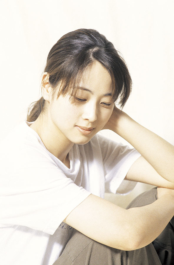 ZARD、全作品・389曲をサブスク解禁 新宿駅前大型ビジョン・巨大3D三毛猫とのコラボ映像の放映も | SPICE - エンタメ特化型情報メディア  スパイス