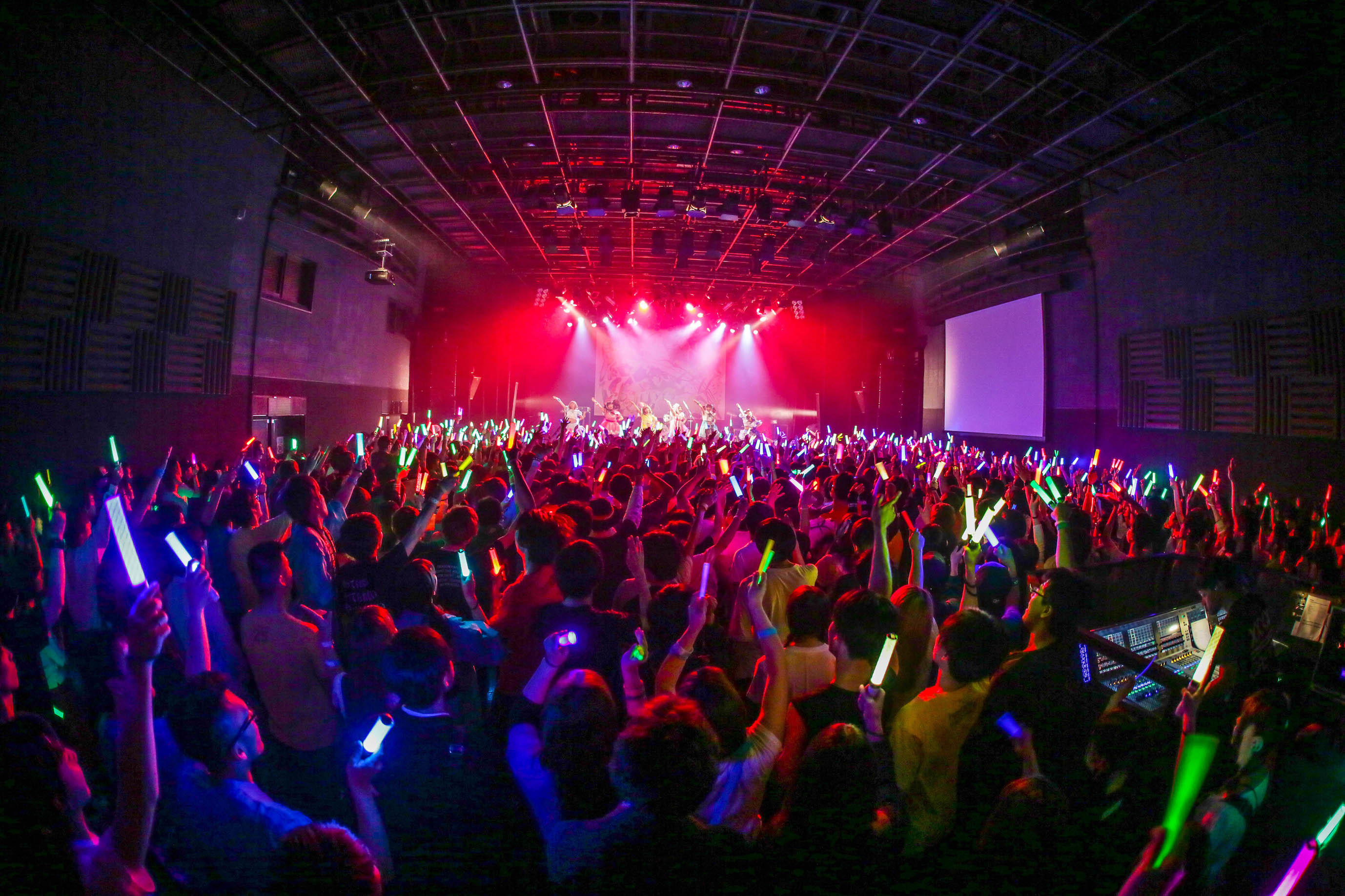 『バンドじゃないもん!ワンマンライブ2017 大阪ダダダッシュ! 〜ちゃんと汗かかなきゃ××××〜』