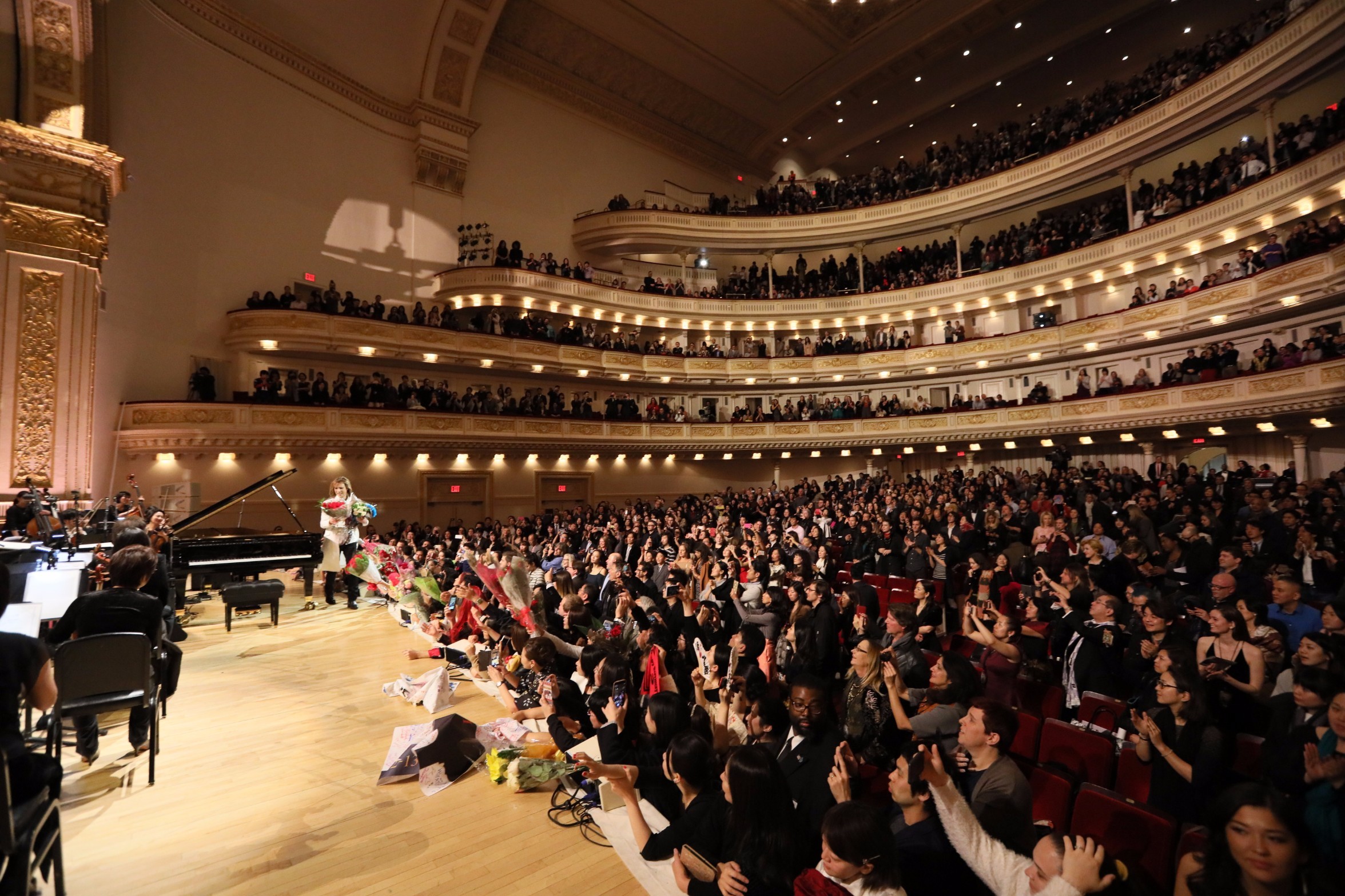 YOSHIKIの目から大粒の涙が……アジア人初の快挙を成し遂げた『YOSHIKI CLASSICAL SPECIAL feat.Tokyo  Philharmonic Orchestra』 | SPICE - エンタメ特化型情報メディア スパイス