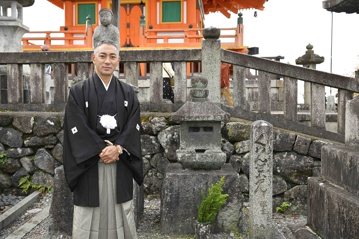 清水寺「景清爪形観音」にて　市川團十郎