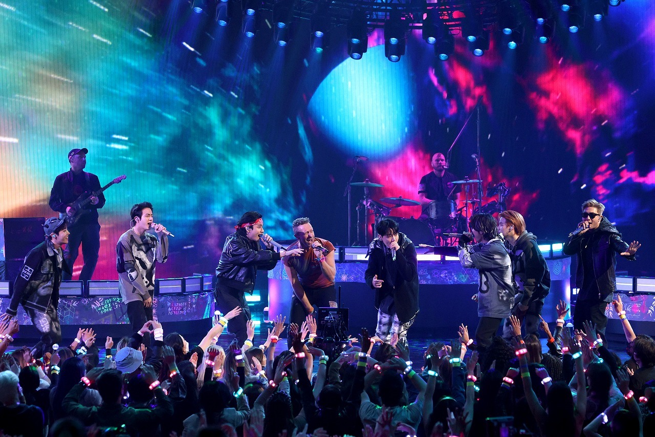 コールドプレイ＆BTS　(C)Getty Images