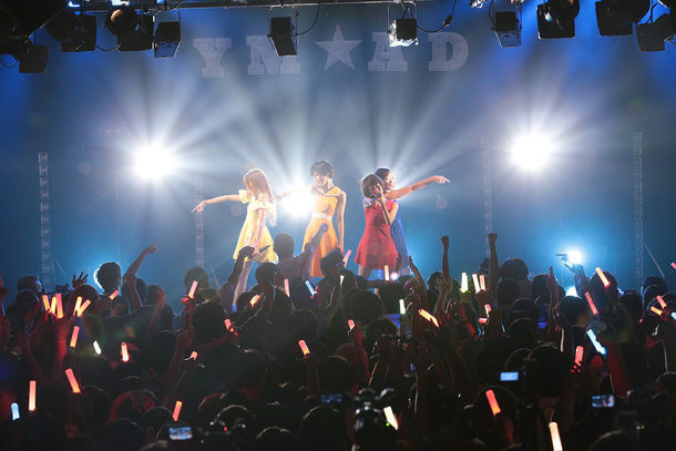 夢みるアドレセンス「真夏の夜のYUME LAND」東京・LIQUIDROOM公演の様子。（撮影：平野哲郎）