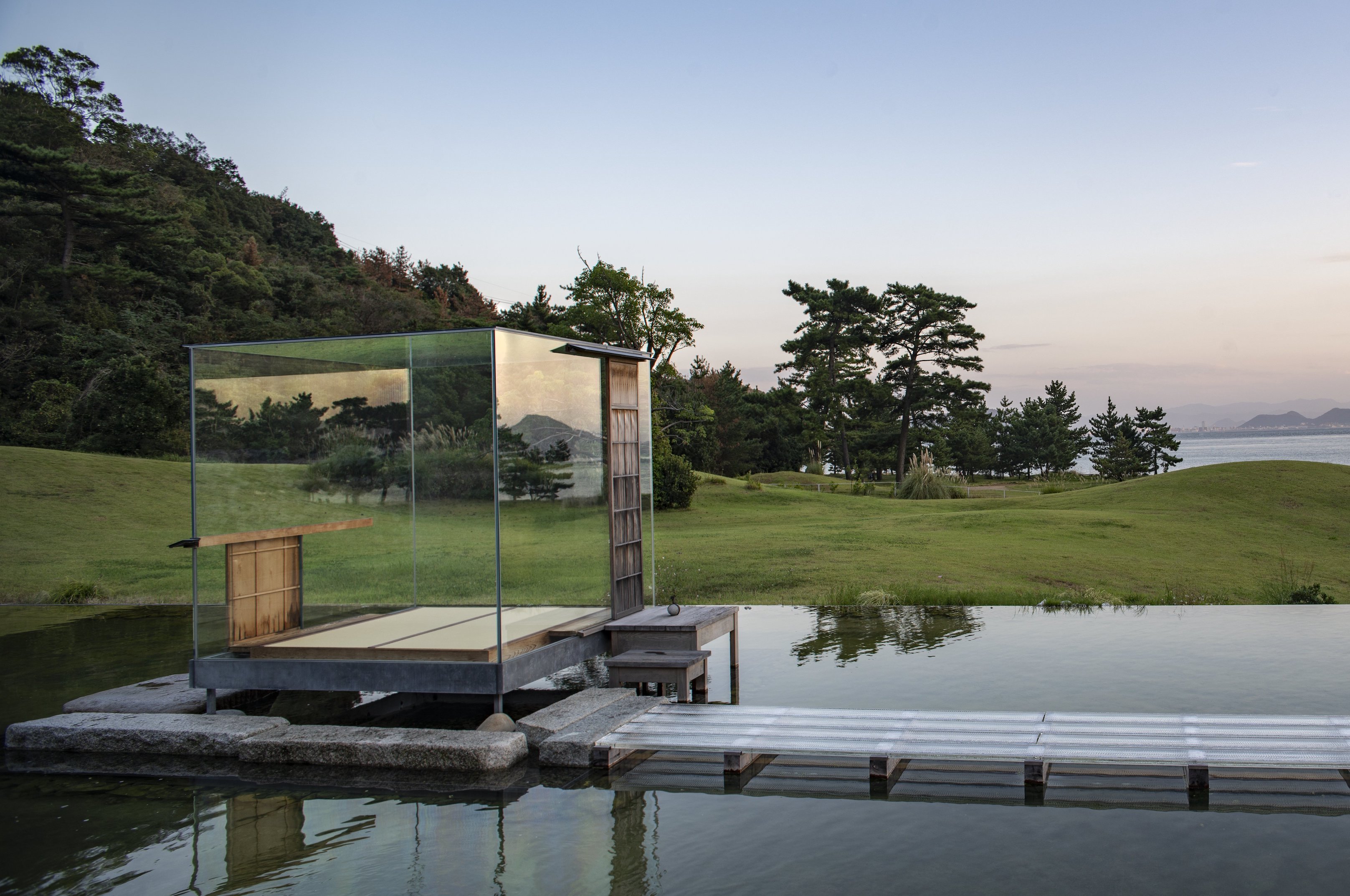 Hiroshi Sugimoto, Glass Tea House ” Mondrian” , 2014 (c) Sugimoto Studio The work originally created for LE STANZE DEL VETRO, Venice by  Pentagram Stiftung 