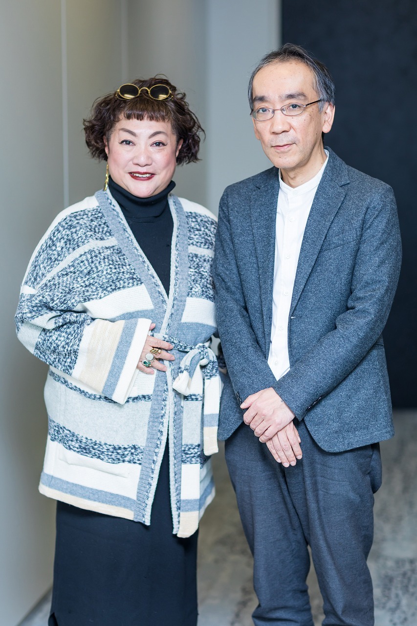 （左から）湯山玲子、新垣隆