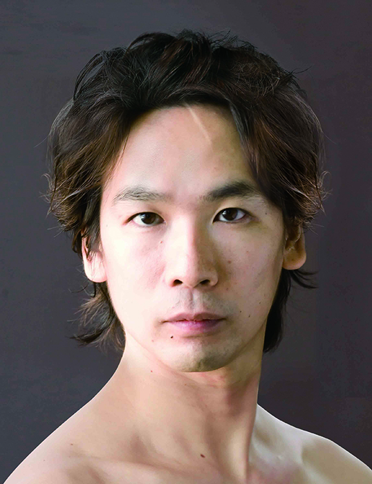 久保綋一芸術監督。コボーの話から両氏の厚い信頼関係がうかがえた