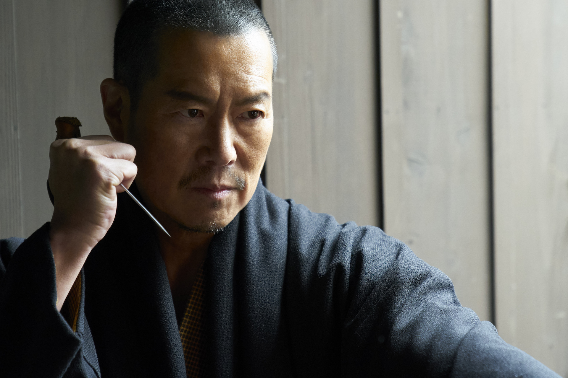 (C)「仕掛人・藤枝梅安」時代劇パートナーズ４２社
