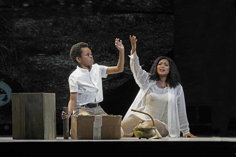 《Fire Shut Up in My Bones》  (c) Ken Howard／Metropolitan Opera