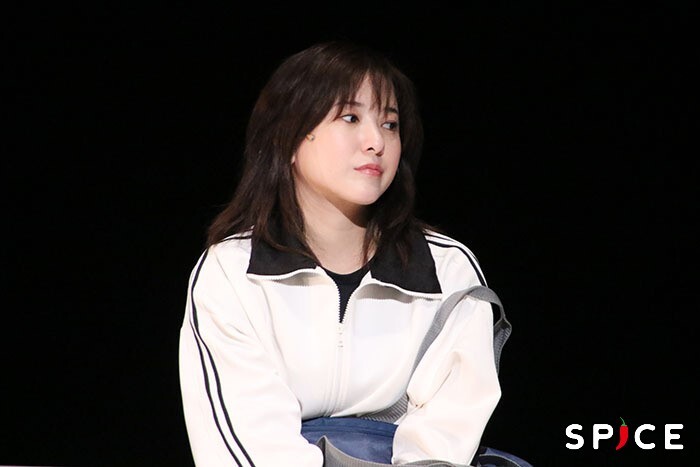 パルコ・プロデュース2025『シャイニングな女たち』舞台写真