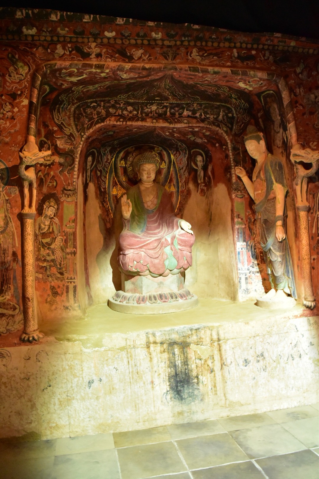 クローン文化財　敦煌莫高窟 第57窟（部分）7世紀前半　自然光を再現した照明