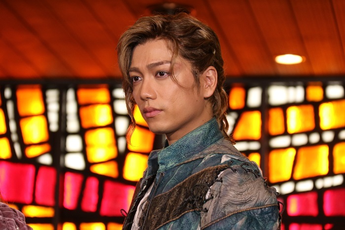 山崎育三郎
