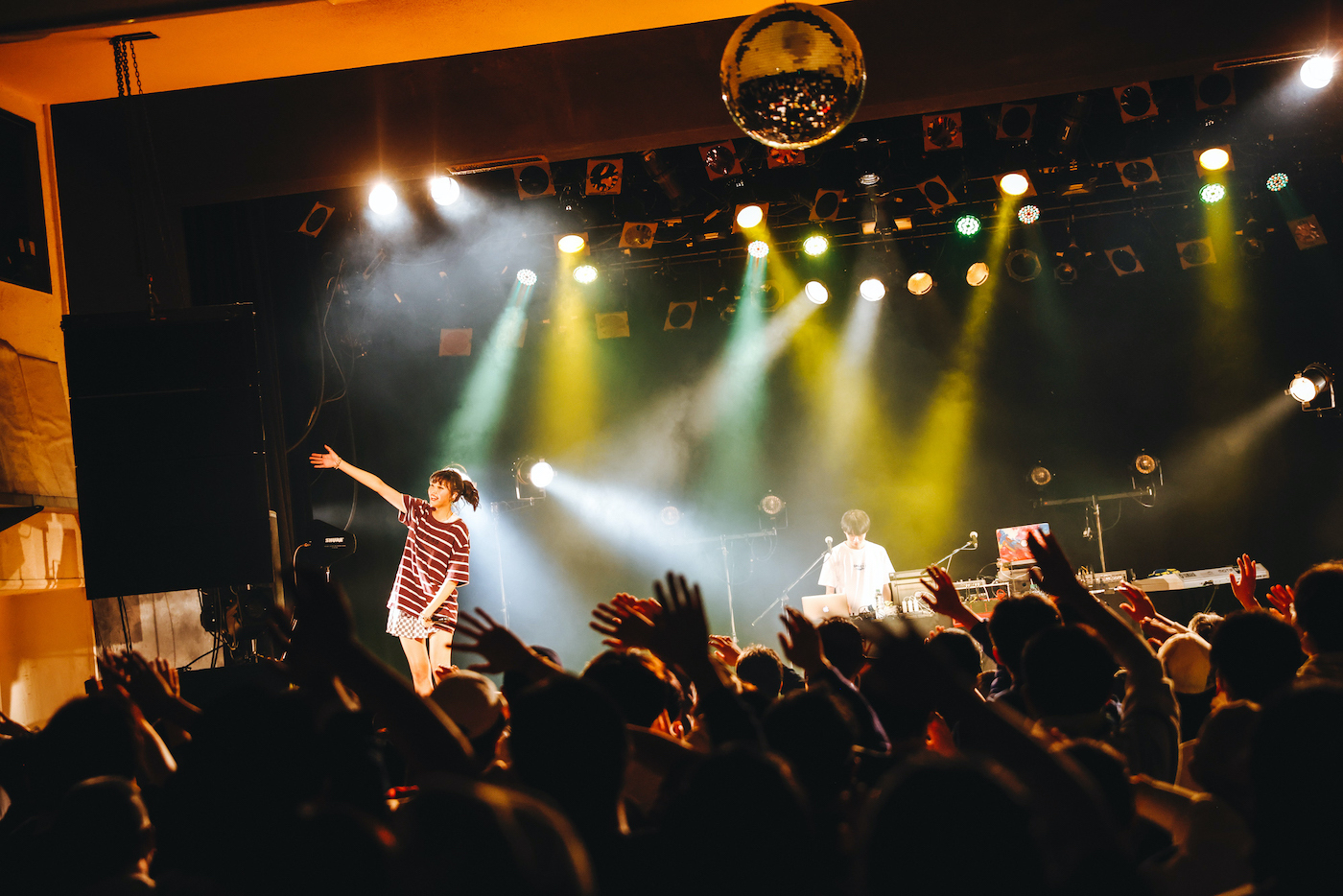 三阪咲 　Photo by Kayo Sekiguchi