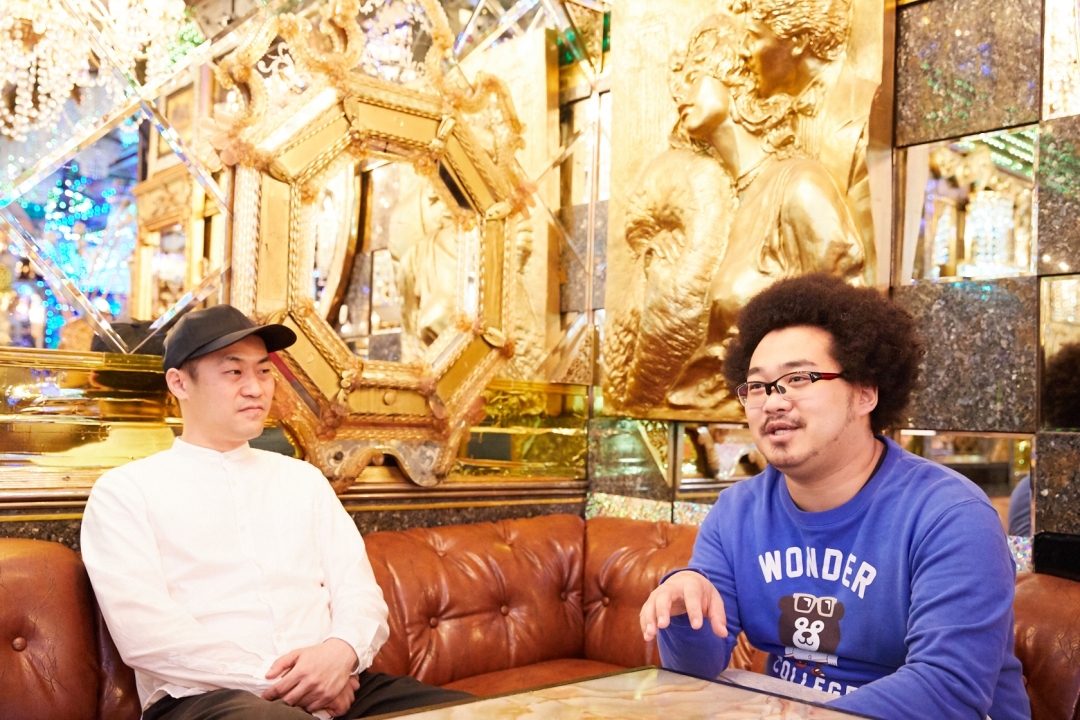 左から、柴本新悟氏（CONNECT歌舞伎町プロデューサー）、アフロマンス