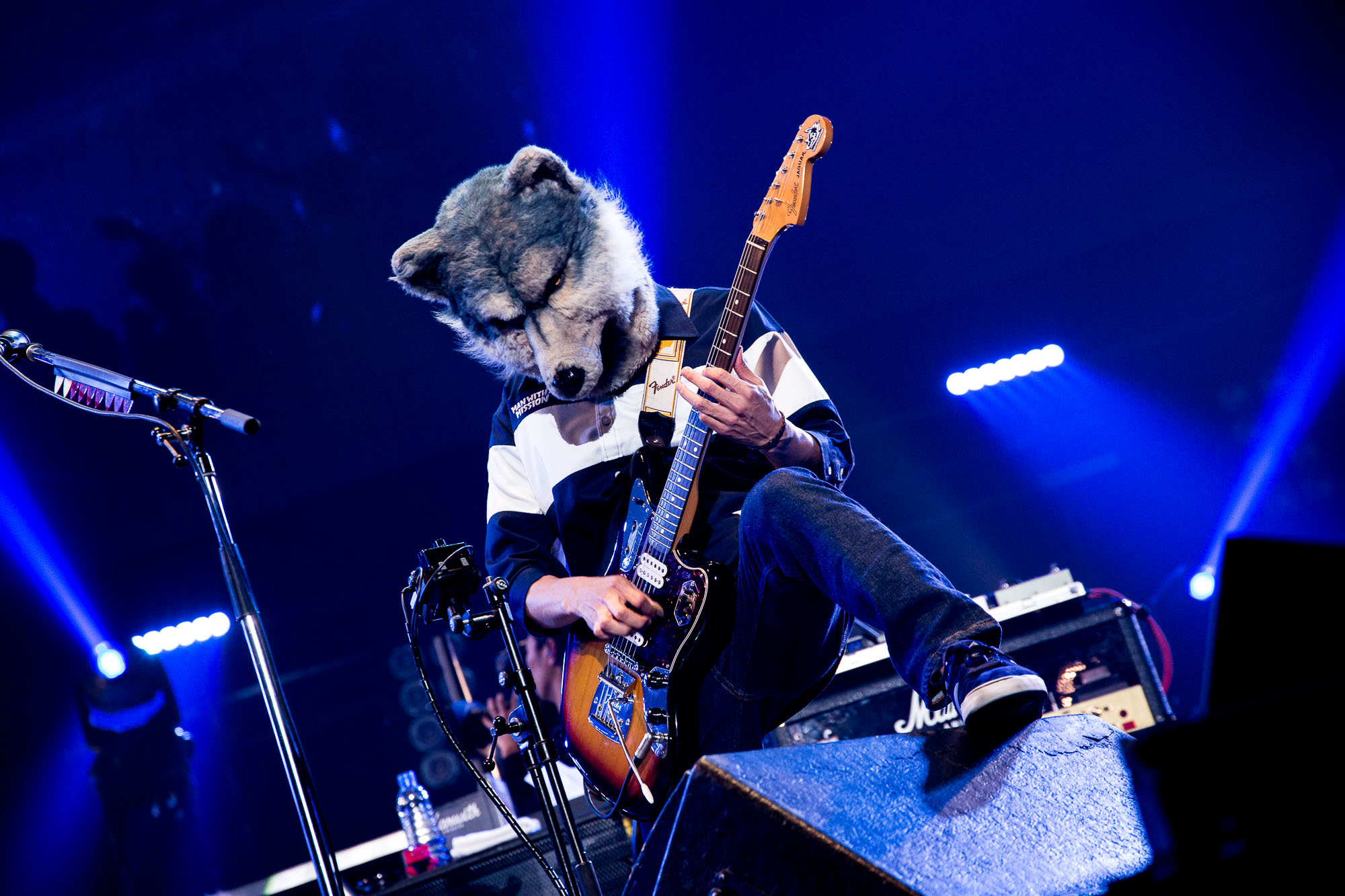 綾野剛 Man With A Mission Uverworld My First Storyの豪華競演にギターで参戦 Smells Like Teen Spirit を披露 Spice エンタメ特化型情報メディア スパイス