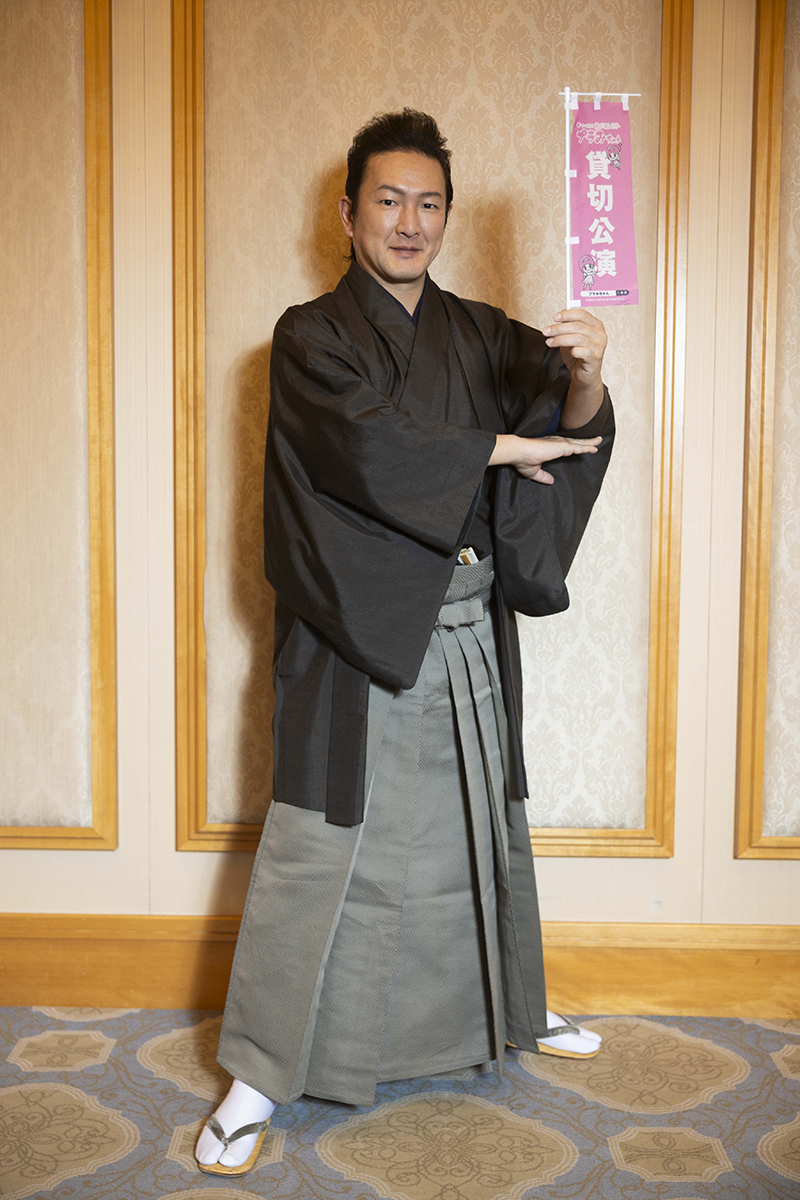 獅童さんに「イープラスポーズ」をしていただきました！！