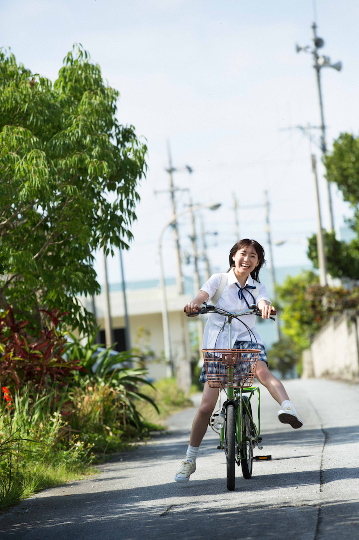 斉藤朱夏1st写真集（仮）東京ニュース通信社刊