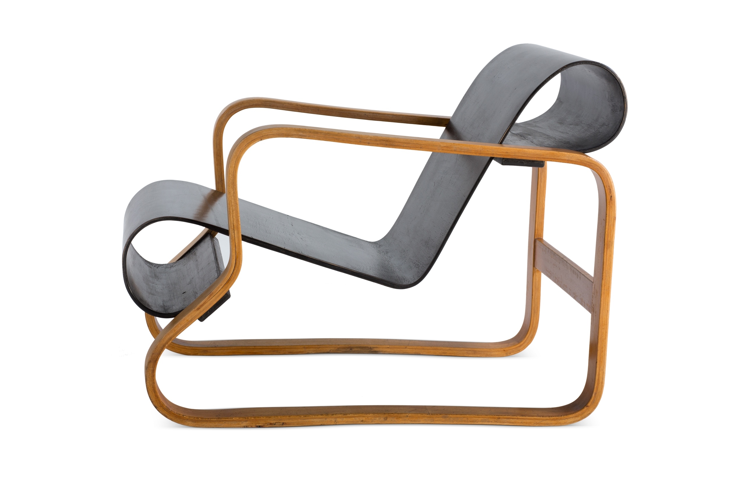アームチェア 41 パイミオ／Alvar Aalto, 1932 (C)Vitra Design Museum, photo: Jürgen Hans
