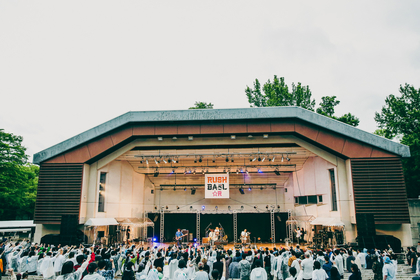 ドミコ、時速36km、bokula.ら気鋭バンドが雨の野音で競演、夏に向けて想いをつなげた『RUSH BALL☆R』レポート