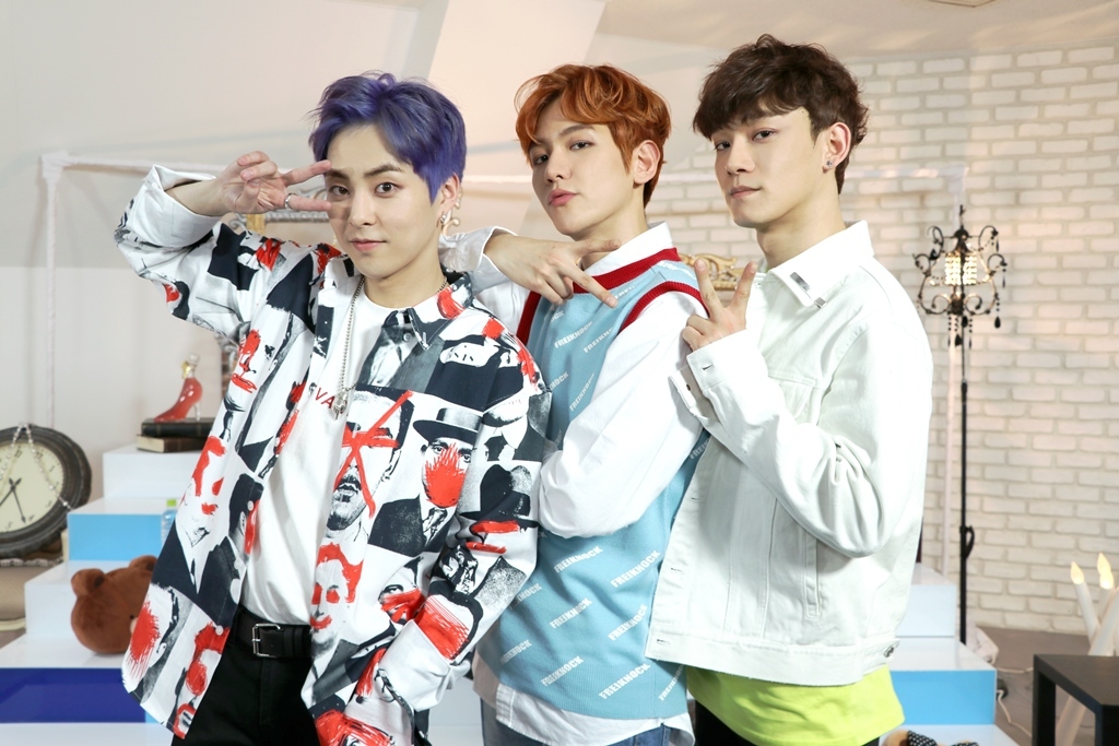 エンタメ/ホビーEXO CBX