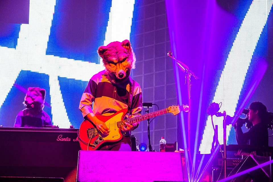 MAN WITH A MISSION 撮影＝Nobuyuki Kobayashi / Daisuke Sakai (FYD inc.)