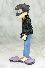 おそ松さん』圧倒的な存在感！ 6つ子のノンスケールフィギュアが