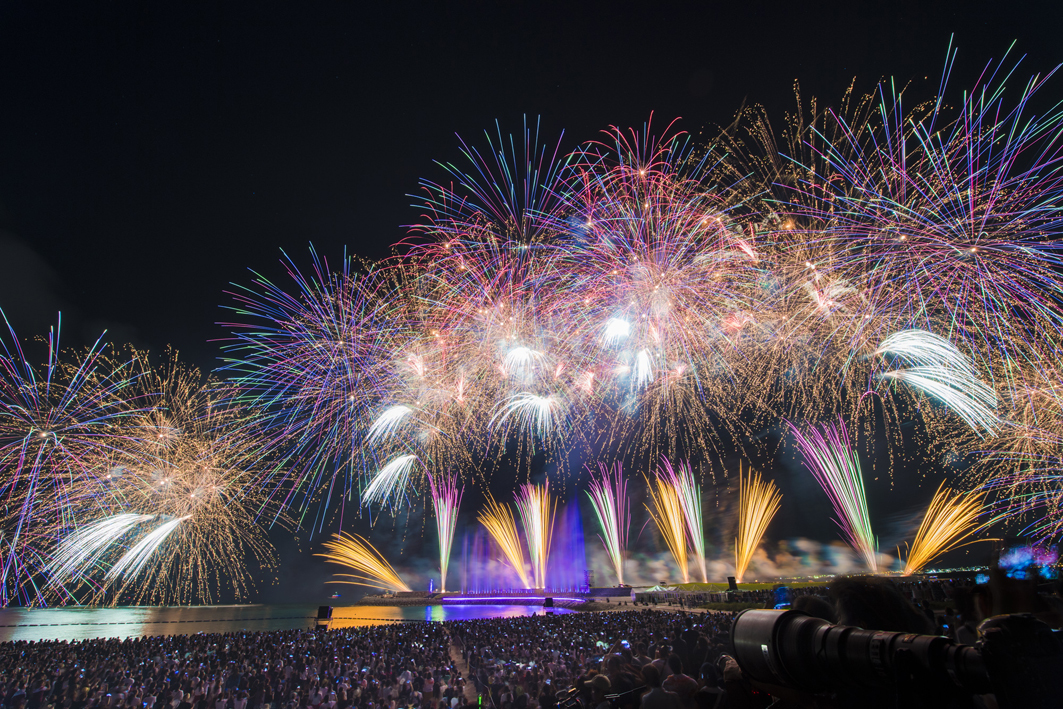 『We ▼ NAMIE HANABI SHOW supported by セブン-イレブン』