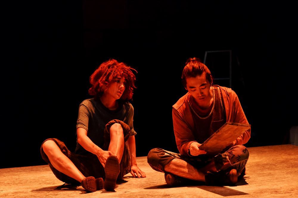 世田谷パブリックシアター『チック』 撮影：細野 晋司