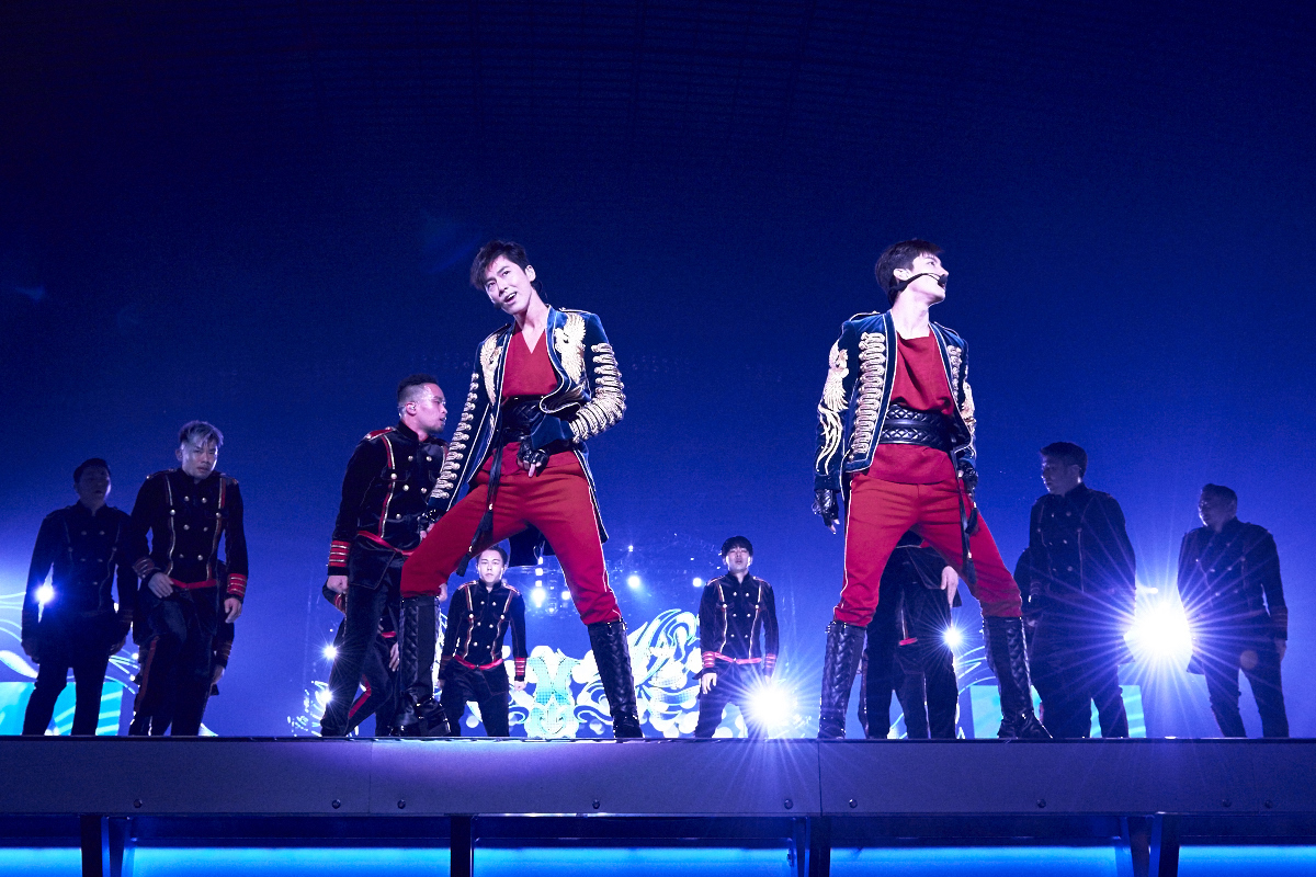 東方神起 2年半ぶりステージで4万人を魅了 全国5大ドームツアー 東方神起 Live Tour 17 Begin Again が開幕 Spice エンタメ特化型情報メディア スパイス