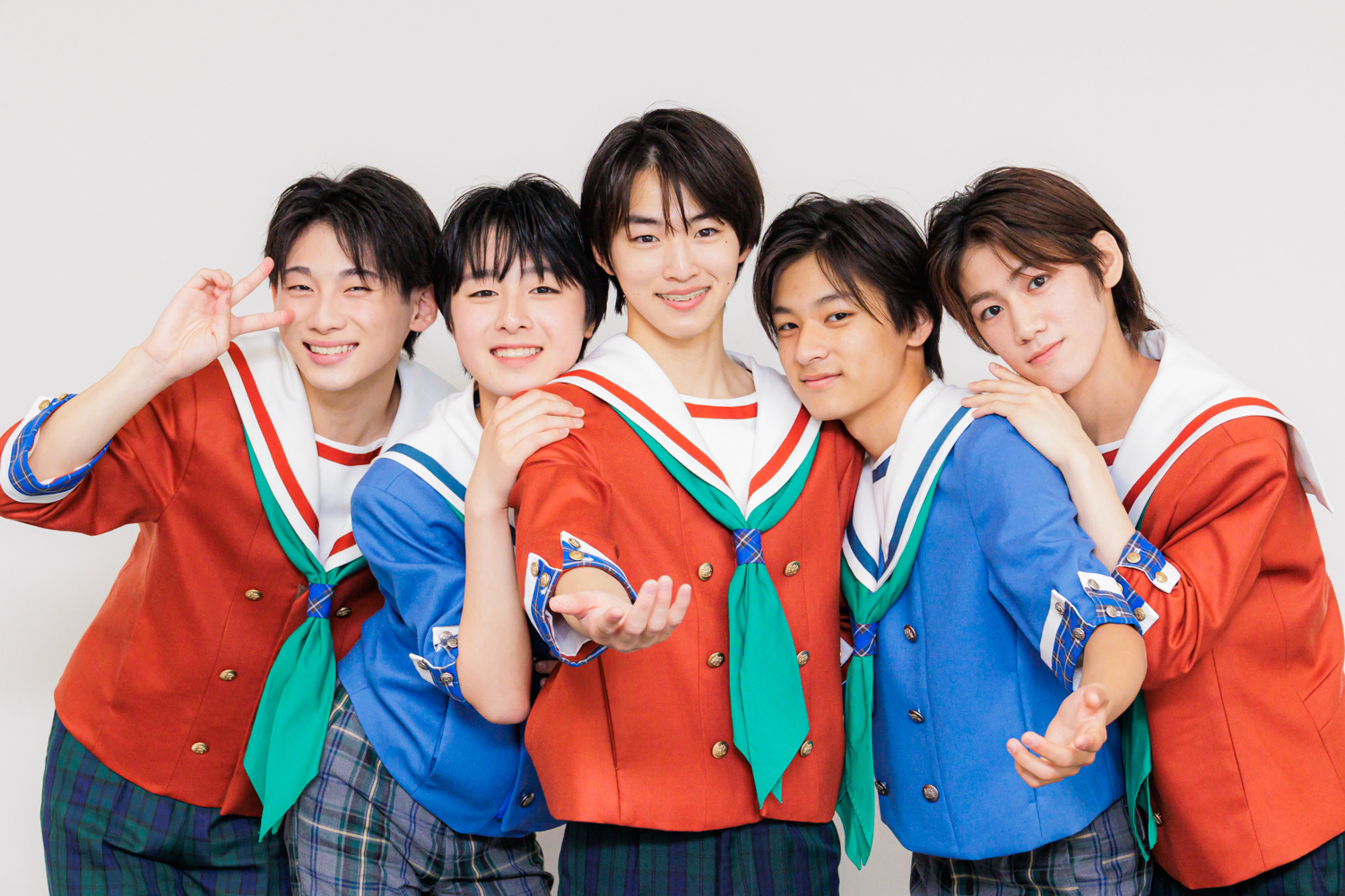 左から髙山晴澄、山本歩夢、大熊蒼空、日陽龍之介、石原月斗　撮影＝福家信哉
