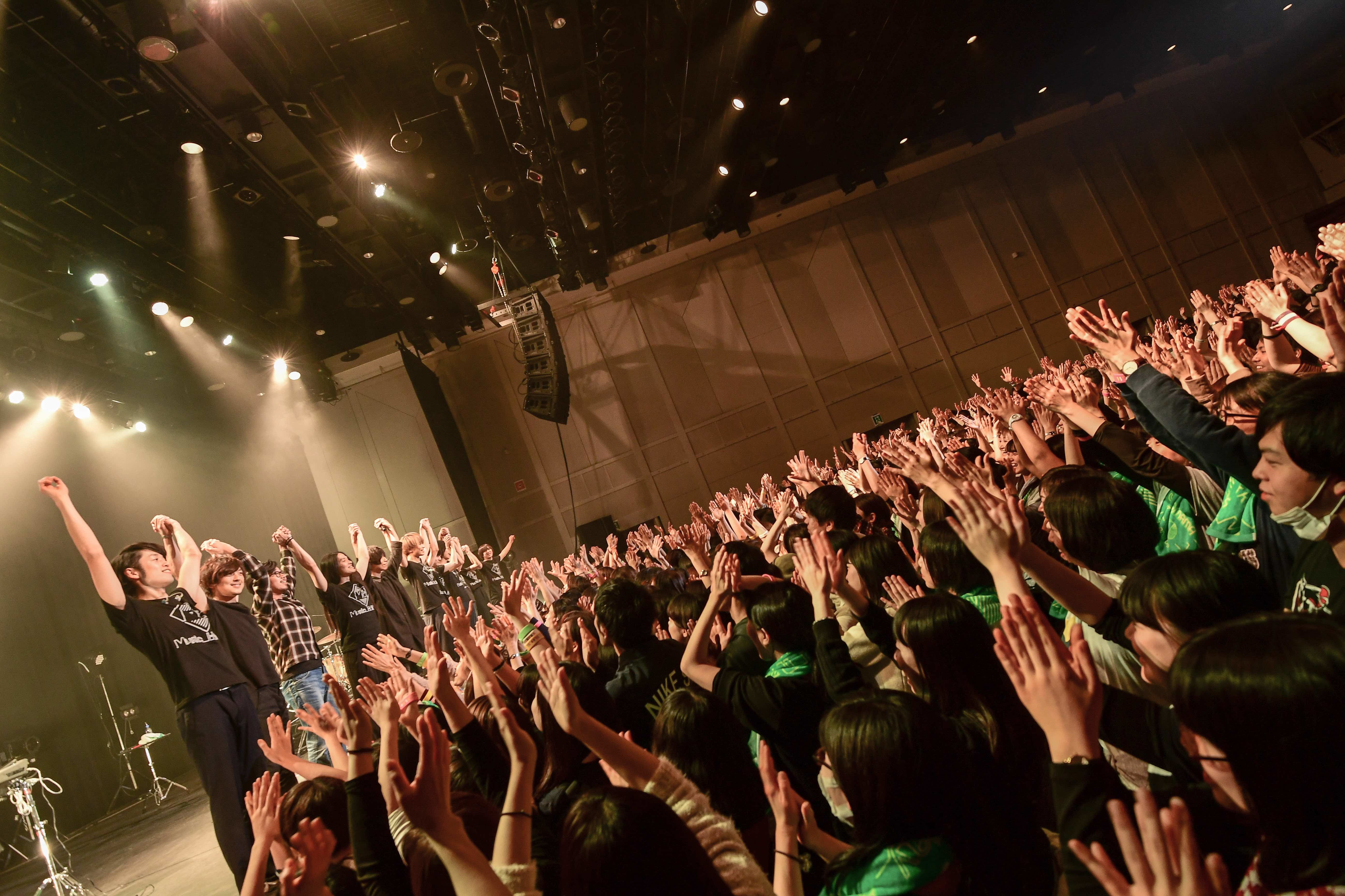 WEAVER、androp、雨のパレード