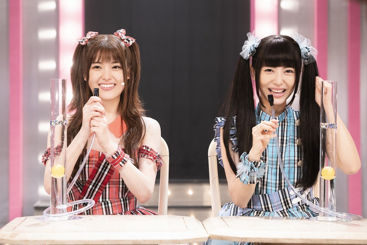 左から、松村沙友里（乃木坂46）、浜辺美波 （C）2019 河本ほむら・尚村透／SQUARE ENIX・ ドラマ「賭ケグルイ2」製作委員会 ・MBS
