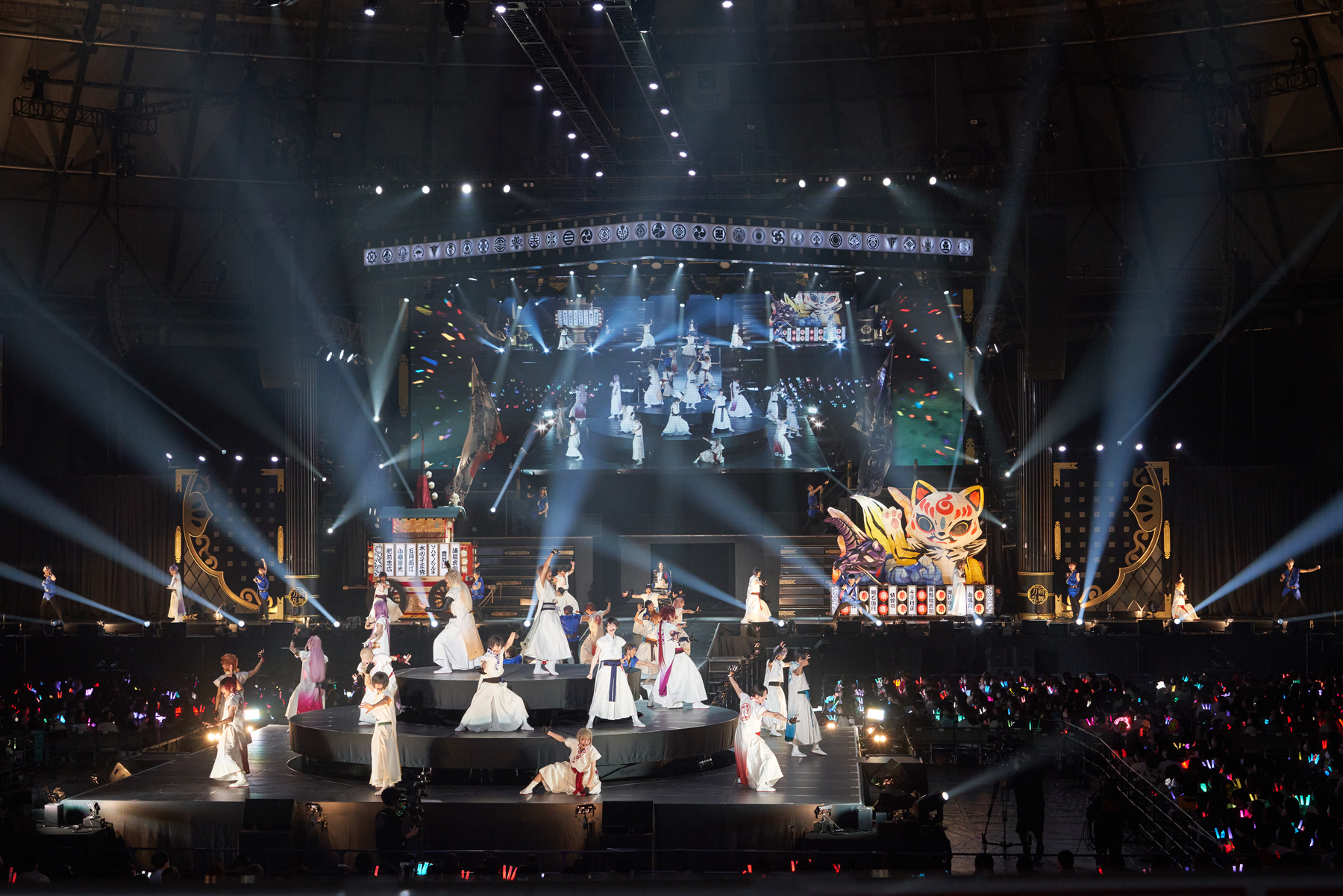 ミュージカル『刀剣乱舞』 ～真剣乱舞祭2022～が開幕 初日公演の舞台 